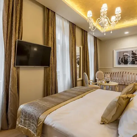 Royal Piazza 招待所